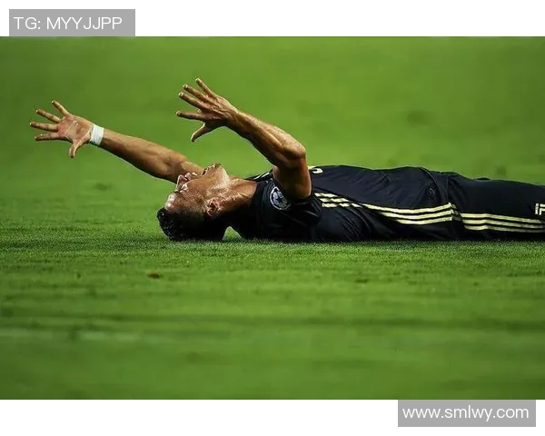 努涅斯在赛场上的精彩表现引发球迷热议成为新一代足球明星的希望之星